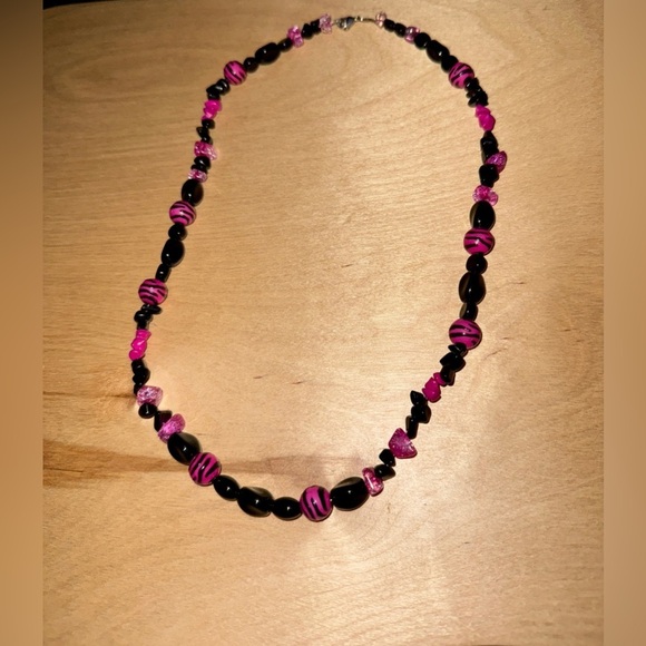 Bright Pink and Black Beaded Plus Stone Necklace - Picture 3 of 5